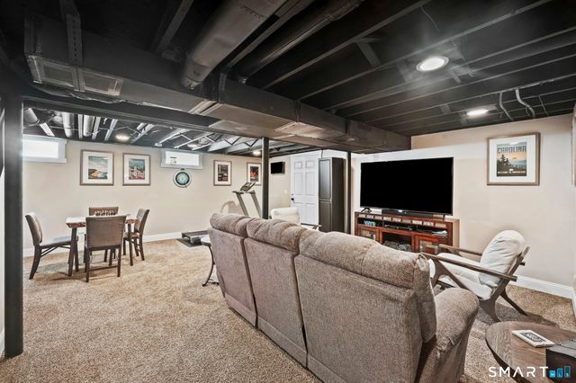 18 Wapping Wood Road, Ellington, CT 06029