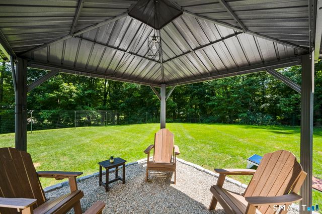 18 Wapping Wood Road, Ellington, CT 06029