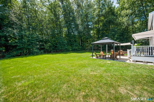 18 Wapping Wood Road, Ellington, CT 06029