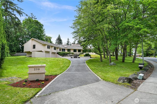 208 Hawthorn Road, Bellingham, WA 98225