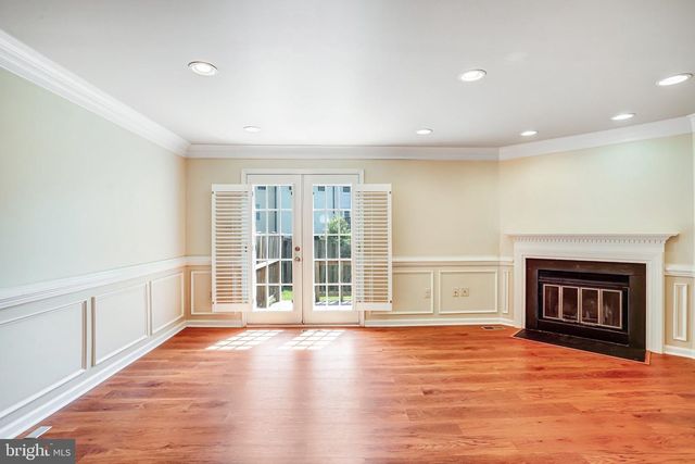 14508 FOUR CHIMNEY DR, Centreville, VA 20120
