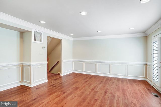 14508 FOUR CHIMNEY DR, Centreville, VA 20120
