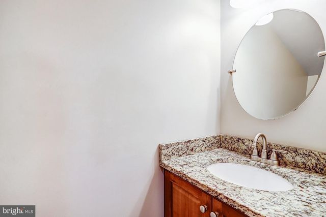 14508 FOUR CHIMNEY DR, Centreville, VA 20120