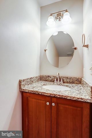 14508 FOUR CHIMNEY DR, Centreville, VA 20120