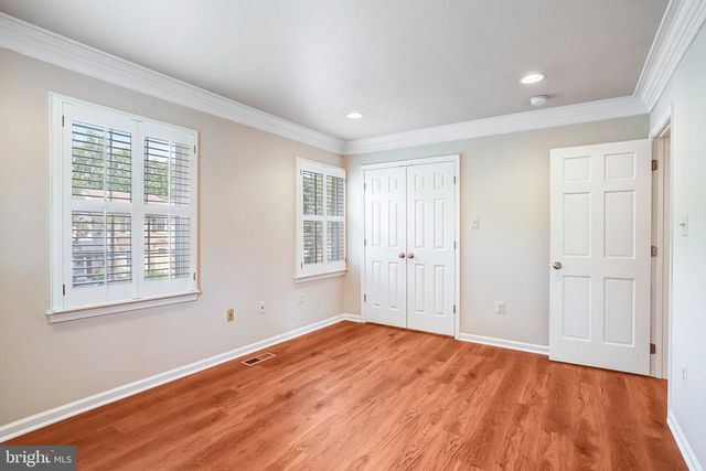 14508 FOUR CHIMNEY DR, Centreville, VA 20120