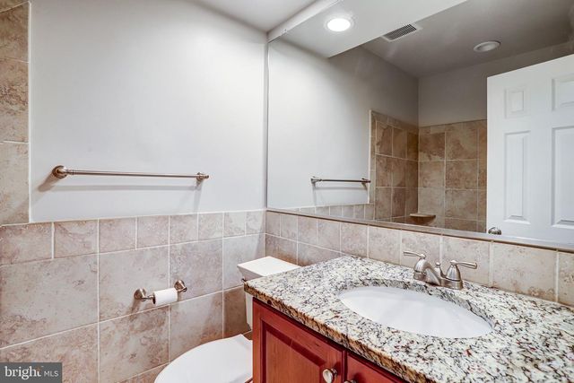 14508 FOUR CHIMNEY DR, Centreville, VA 20120