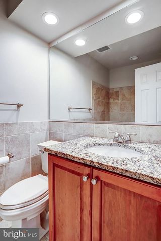 14508 FOUR CHIMNEY DR, Centreville, VA 20120