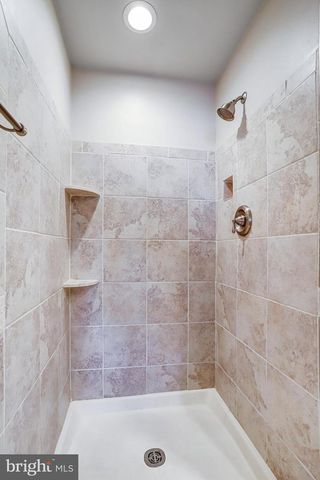 14508 FOUR CHIMNEY DR, Centreville, VA 20120