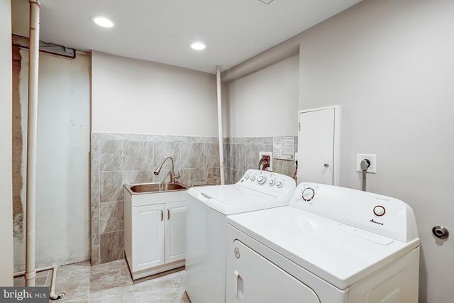 14508 FOUR CHIMNEY DR, Centreville, VA 20120