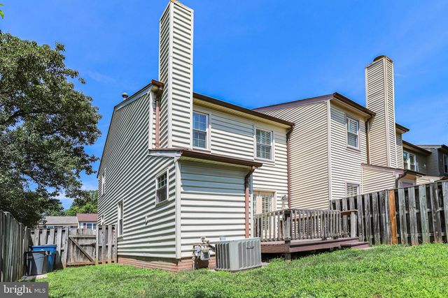 14508 FOUR CHIMNEY DR, Centreville, VA 20120