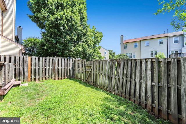 14508 FOUR CHIMNEY DR, Centreville, VA 20120