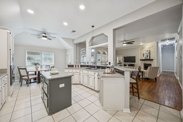 2801 Suzanne Drive, Rowlett, TX 75088