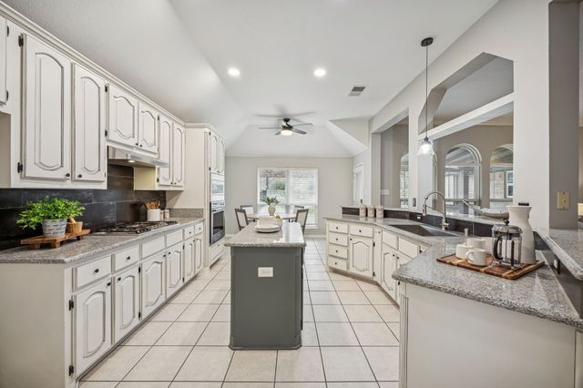 2801 Suzanne Drive, Rowlett, TX 75088