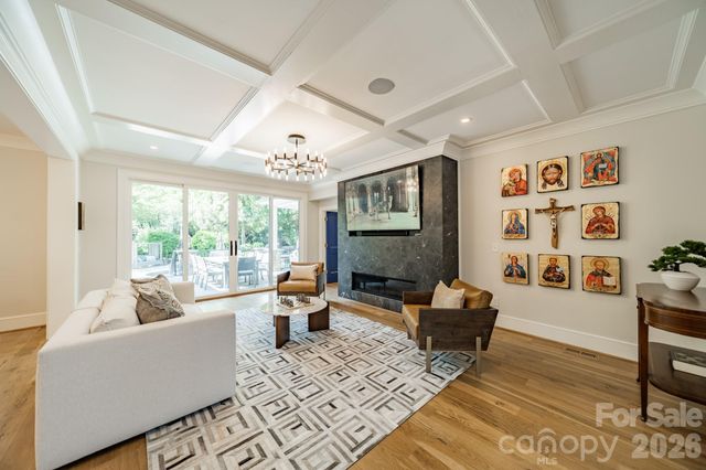 5400 Colony Road, Charlotte, NC 28226