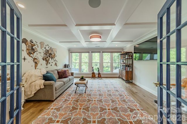 5400 Colony Road, Charlotte, NC 28226