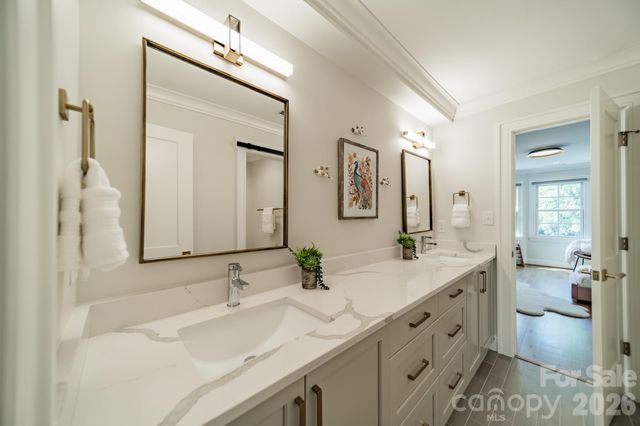 5400 Colony Road, Charlotte, NC 28226