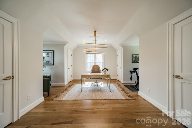 5400 Colony Road, Charlotte, NC 28226