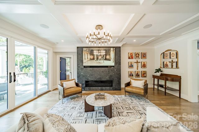 5400 Colony Road, Charlotte, NC 28226