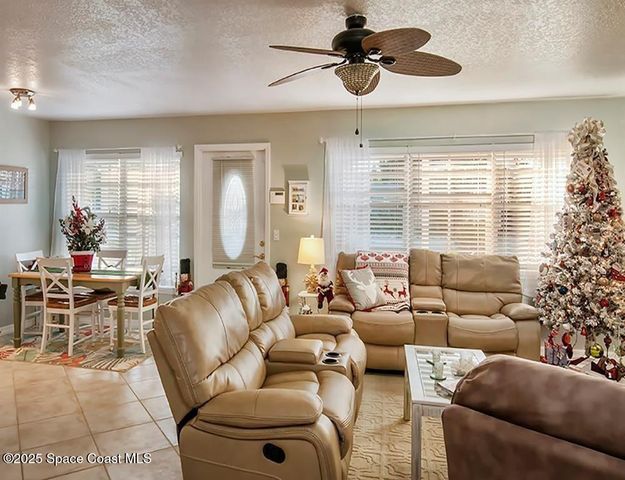 1550 4th Avenue, Vero Beach, FL 32960