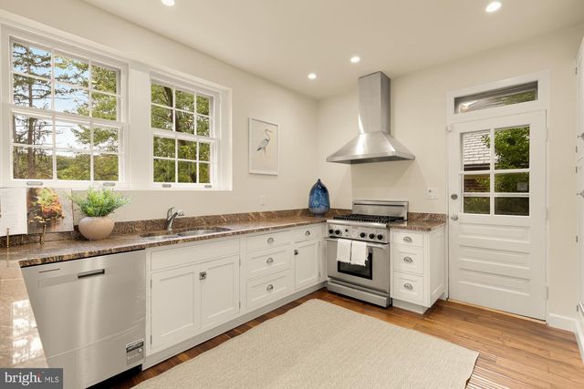 4706 17TH ST NW, Washington, DC 20011
