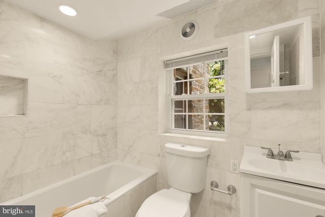 4706 17TH ST NW, Washington, DC 20011