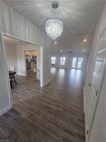 1820 Lodge ST, Lehigh Acres, FL 33972