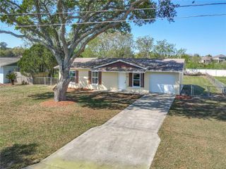 12 KRISTIN LANE, Eustis, FL 32726