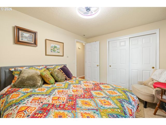 3300 KAUFFMAN Ave 14, Vancouver, WA 98660