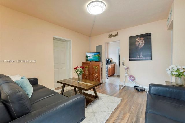 1449 NE 51st St, Pompano Beach, FL 33064