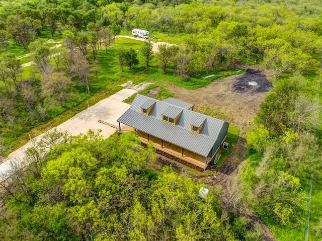 3881 Barth RD, Lockhart, TX 78644