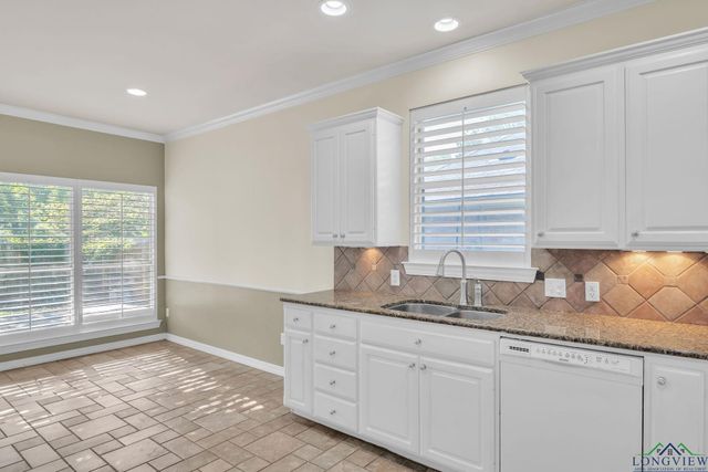 715 Montreal, Longview, TX 75601