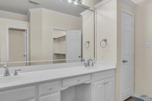 715 Montreal, Longview, TX 75601