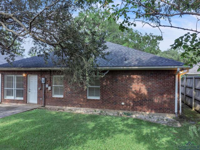 715 Montreal, Longview, TX 75601