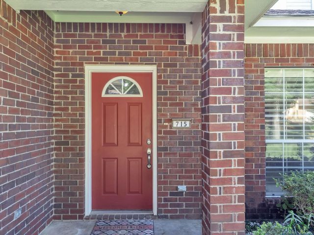 715 Montreal, Longview, TX 75601