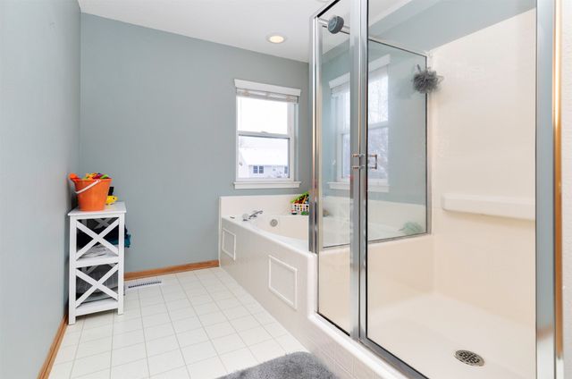 4530 Bartholomew Drive, Pleasant Hill, IA 50327