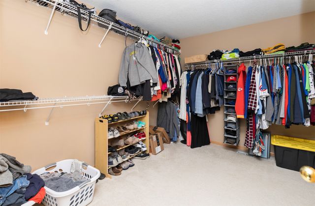 4530 Bartholomew Drive, Pleasant Hill, IA 50327