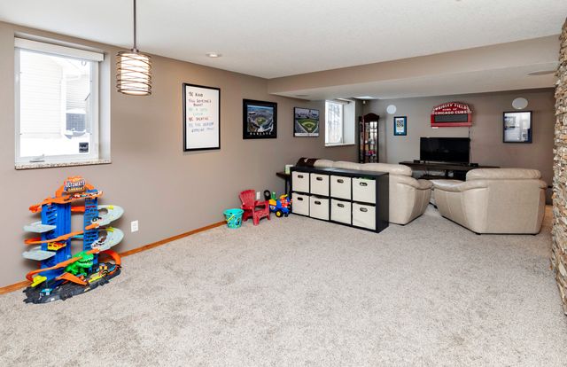 4530 Bartholomew Drive, Pleasant Hill, IA 50327