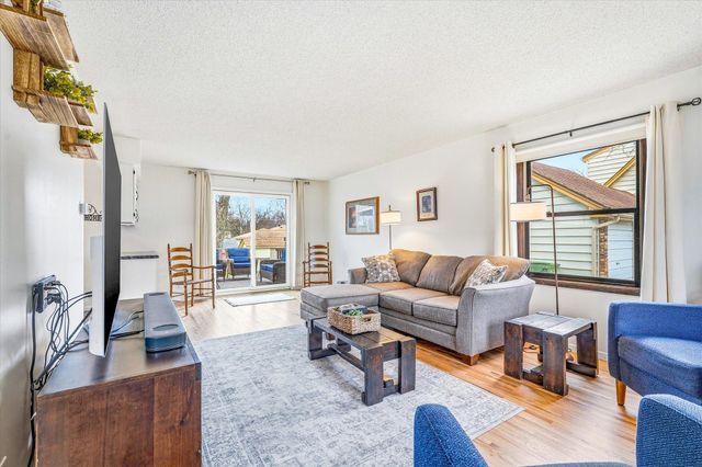 11234 Norway Street NW, Coon Rapids, MN 55448