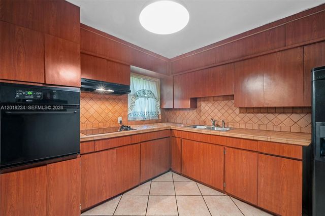 511 Dunad Avenue, Opa-Locka, Opa Locka, FL 33054