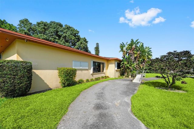 511 Dunad Avenue, Opa-Locka, Opa Locka, FL 33054