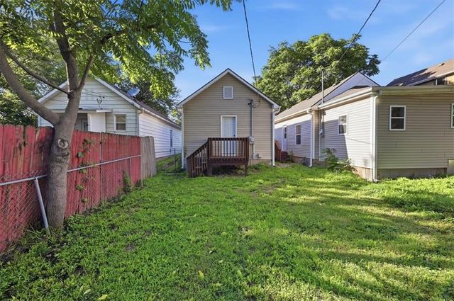 621 Kiowa Street, Leavenworth, KS 66048