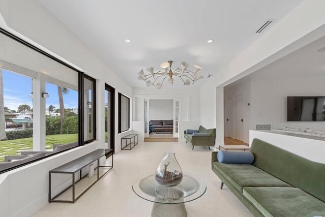 21 Duke Drive, Lake Worth Beach, FL 33460