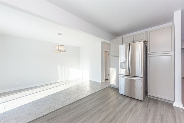 38393 Mason Street, Livonia, MI 48154