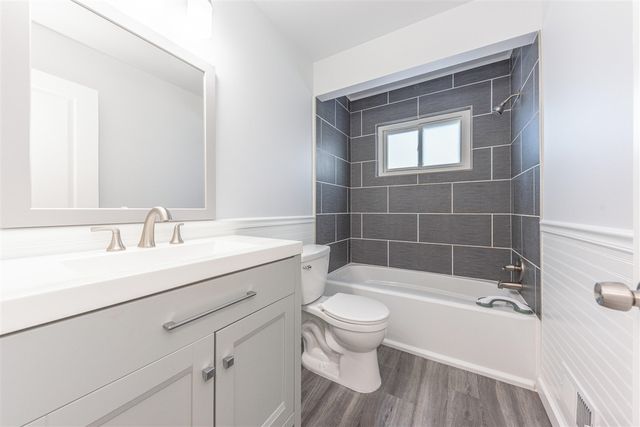 38393 Mason Street, Livonia, MI 48154