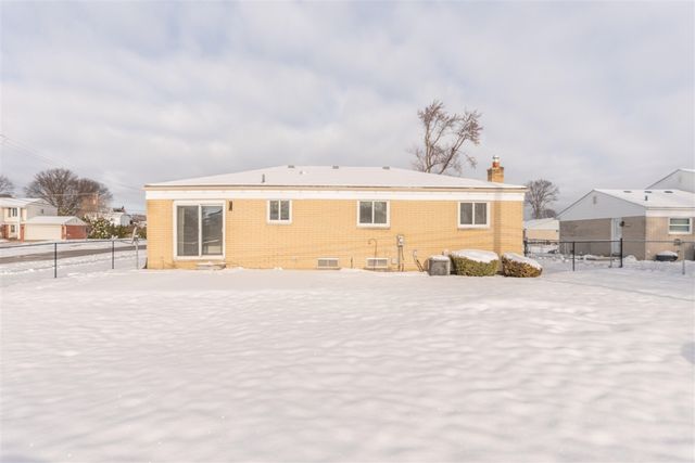 38393 Mason Street, Livonia, MI 48154