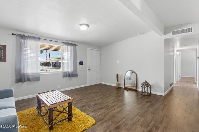 4865 E 23rd Street, Tucson, AZ 85711