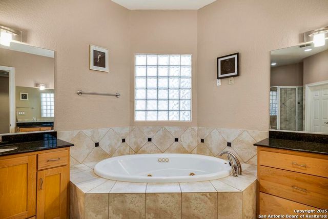 3439 Monterrey Oak, San Antonio, TX 78230