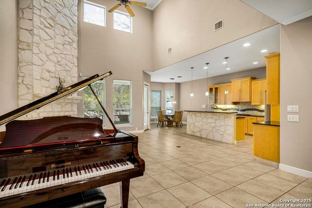 3439 Monterrey Oak, San Antonio, TX 78230