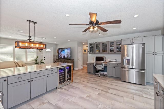 8347 41ST AVENUE N, St Petersburg, FL 33709