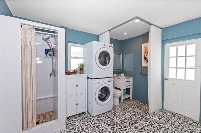 8347 41ST AVENUE N, St Petersburg, FL 33709